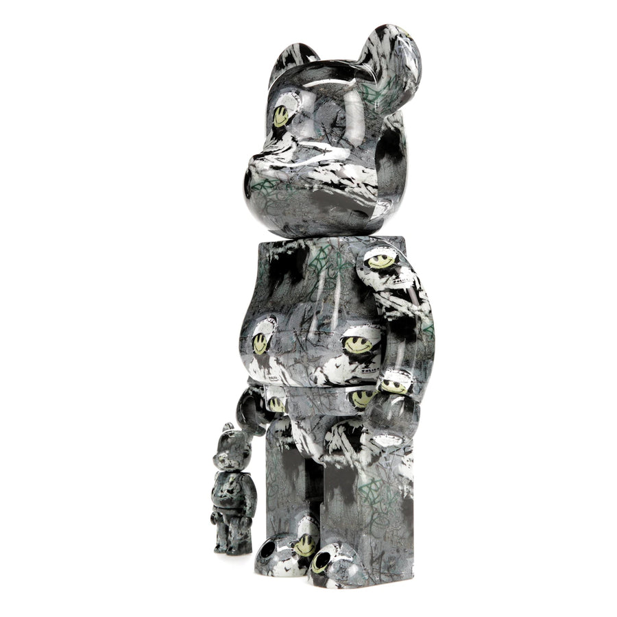Ensemble Bearbrick Riot Cop 100 % et 400 %