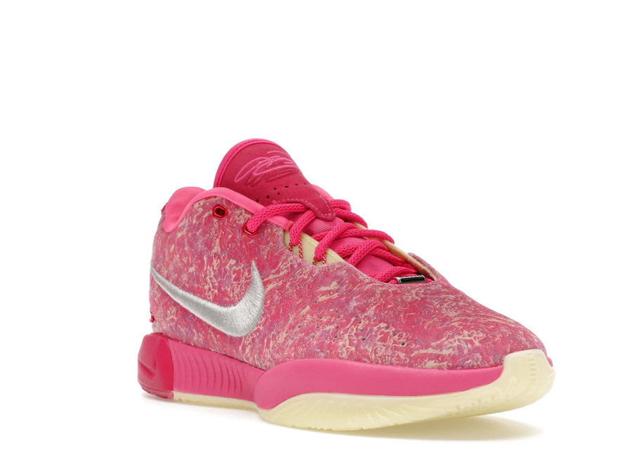 Nike LeBron 21 Le monde est à vous