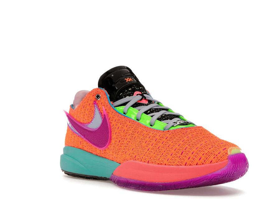 Nike LeBron 20 Choisi 1