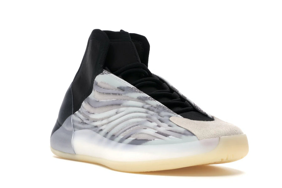 adidas YZY QNTM BSKTBL (modèle de basket-ball de performance)