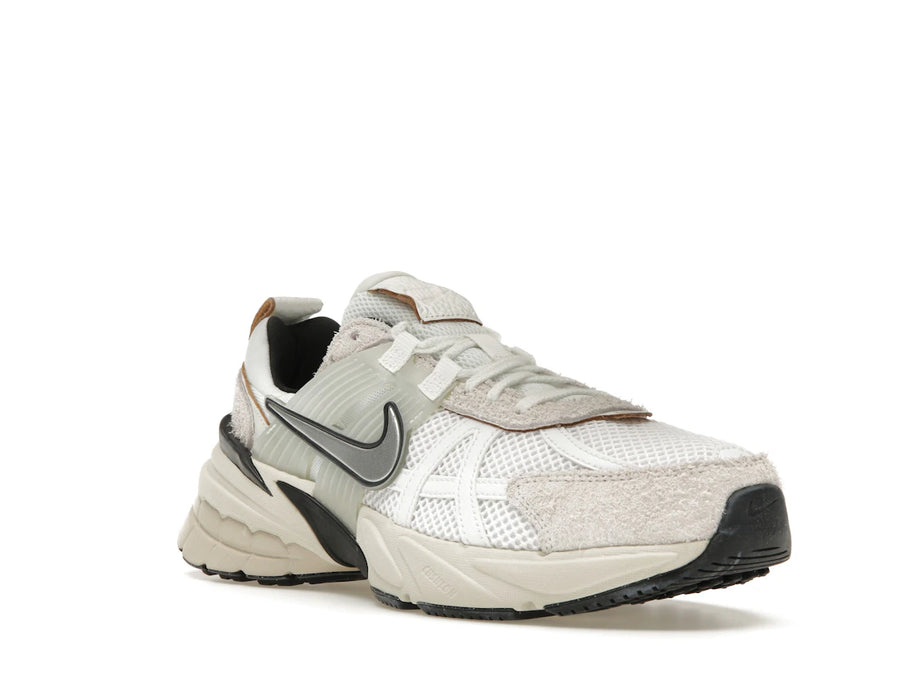 Nike V2K Run Summit White Light Orewood Brown (Women's)
