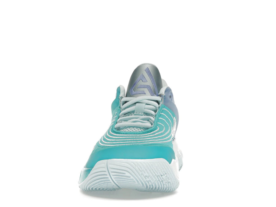 Nike Giannis Immortality 4 Noël