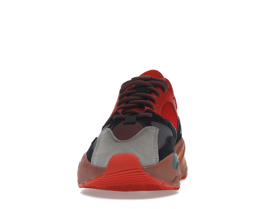 adidas Yeezy Boost 700 Hi-Res Rouge