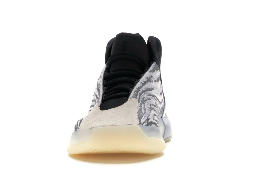 adidas Yeezy QNTM (Modèle Lifestyle)