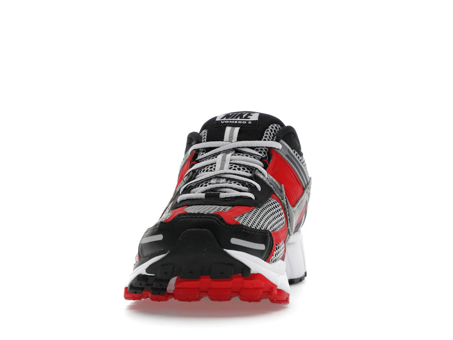 Nike Zoom Vomero 5 Argent Métallisé Rouge Universitaire