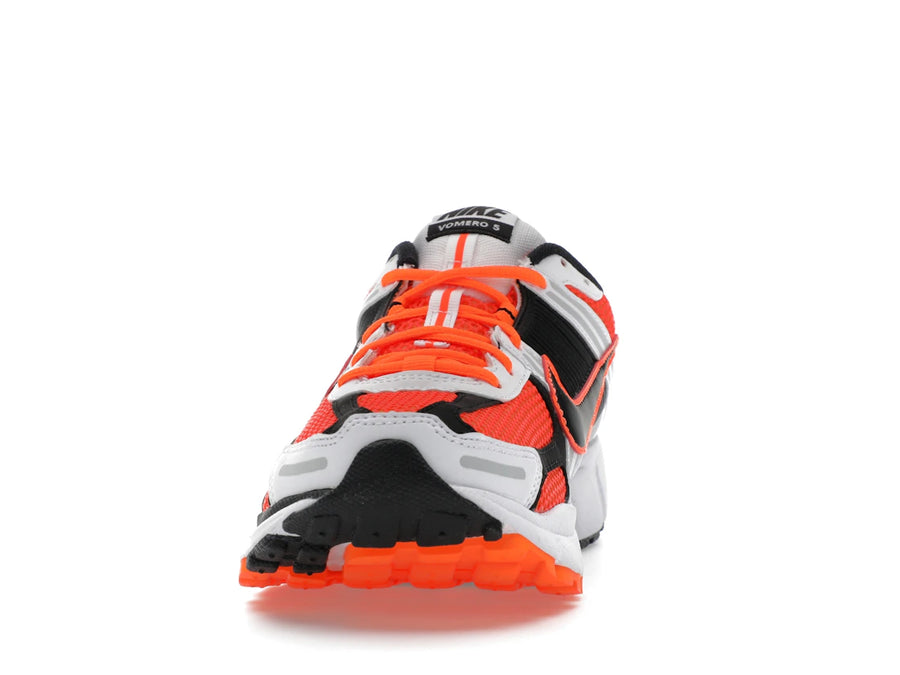 Nike Zoom Vomero 5 Total Orange
