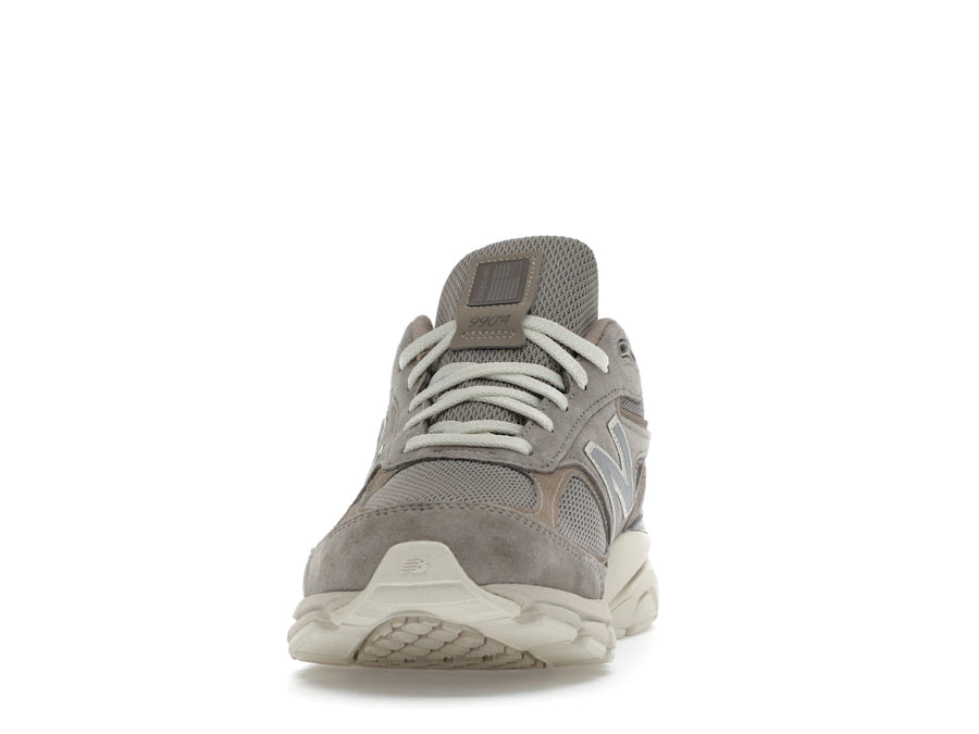 New Balance 990v4 MiUSA Kith Moonrock