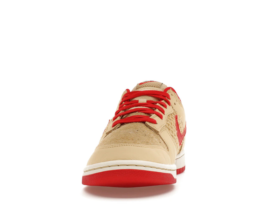 Nike Dunk Low Retro SE Strawberry Waffle