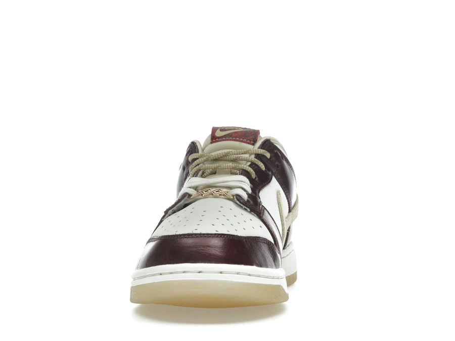 Nike Dunk Low LX Année du Serpent (Femme)