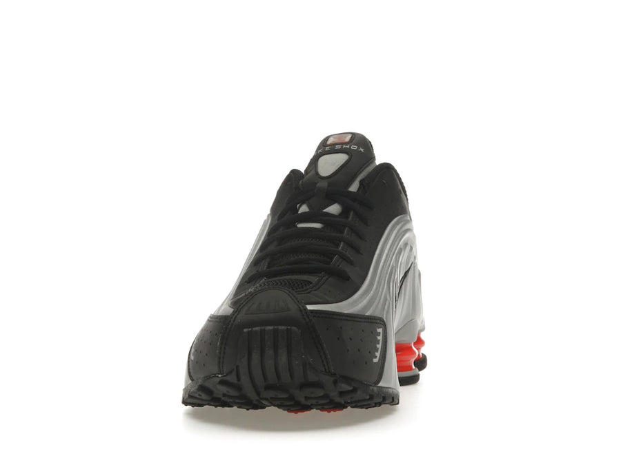 Nike Shox R4 Noir Argent Métallisé (2025)