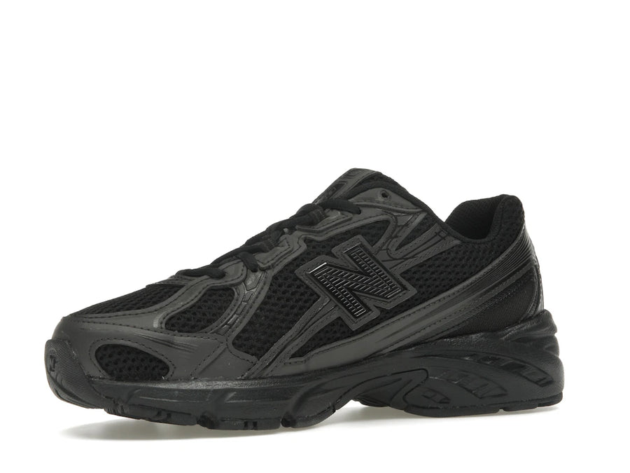 New Balance 740 Triple Black