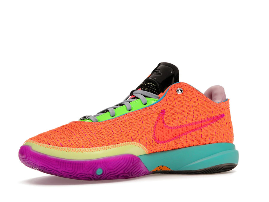 Nike LeBron 20 Choisi 1