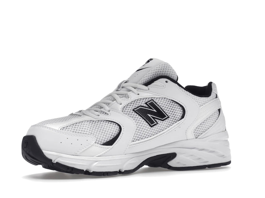Détails des New Balance 530 blanches et noires