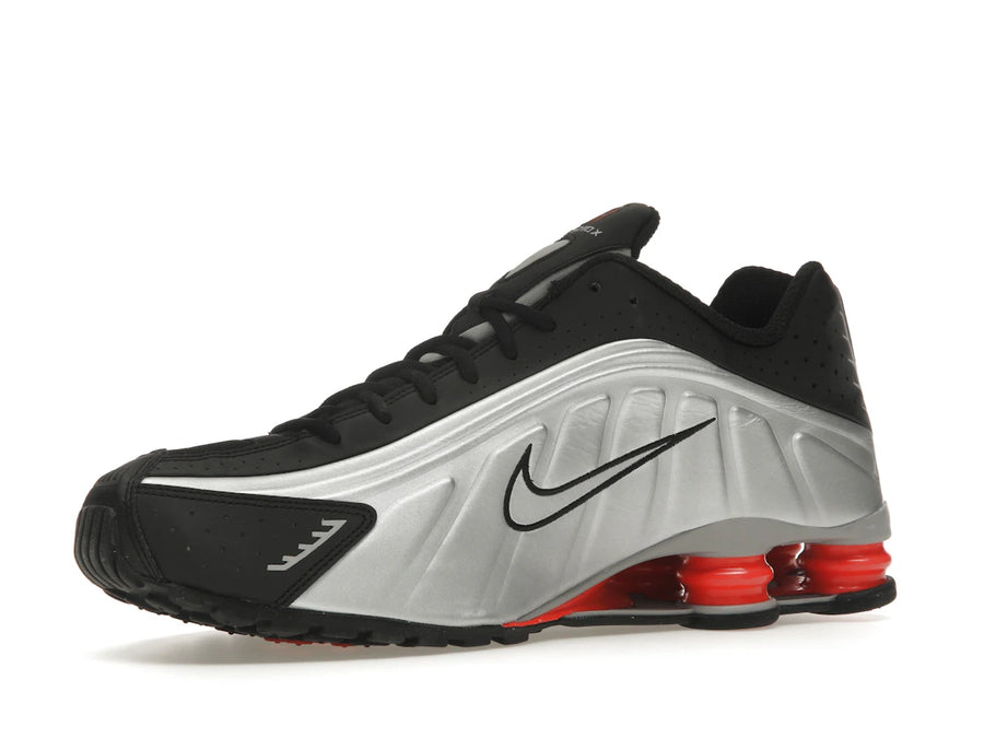 Nike Shox R4 Noir Argent Métallisé (2025)