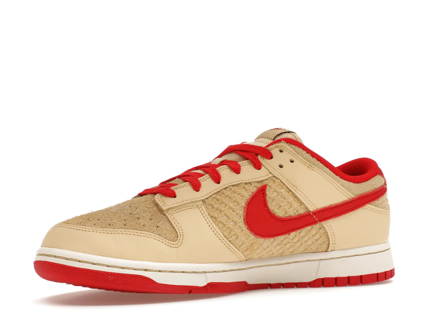 Nike Dunk Low Retro SE Strawberry Waffle