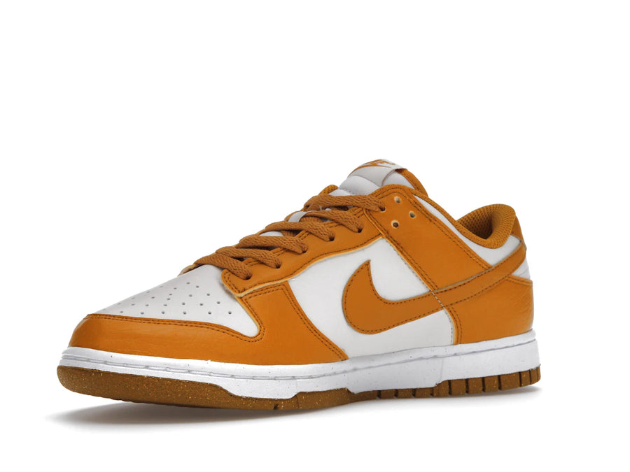 Nike Dunk Low Next Nature Phantom Gold Suede (Femme)