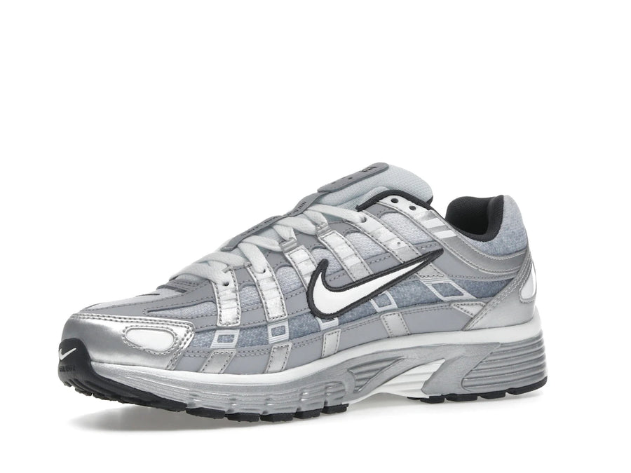 Nike P-6000 Argent métallisé Blanc sommet Gris loup