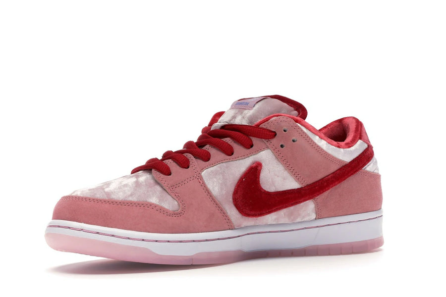 Nike SB Dunk Low StrangeLove Skateboards