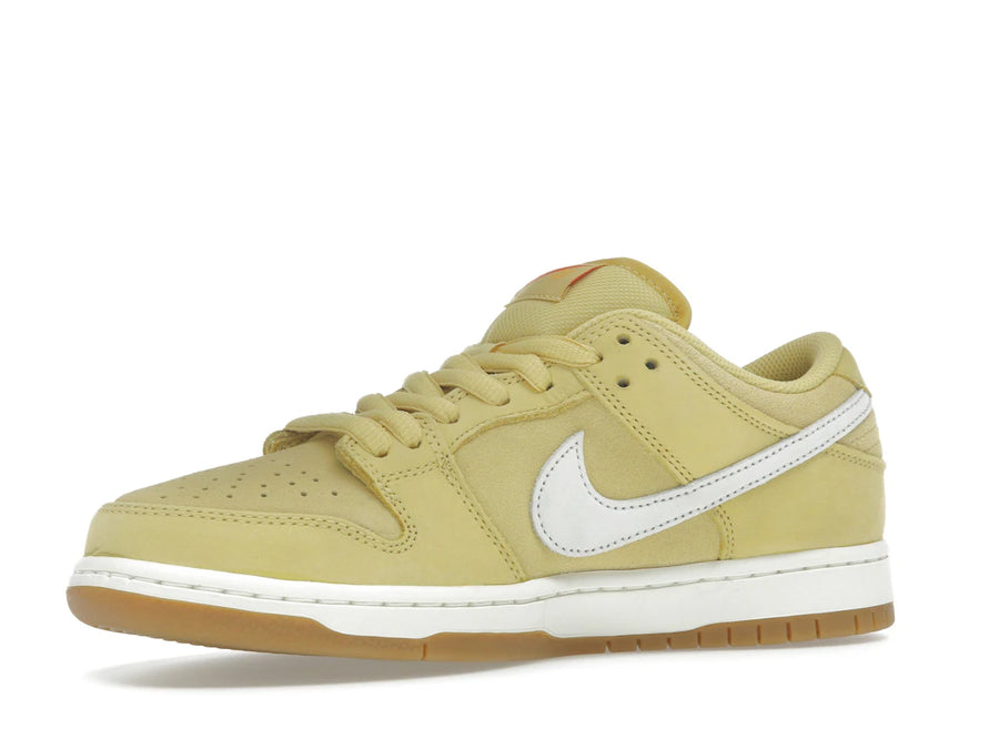 Nike SB Dunk Low Saturn Gold