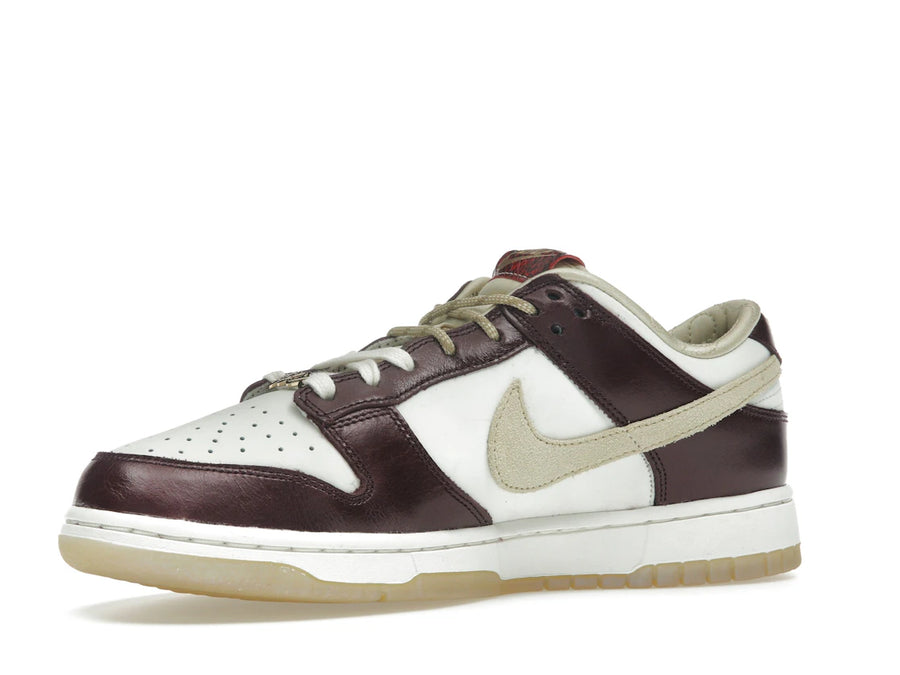Nike Dunk Low LX Année du Serpent (Femme)