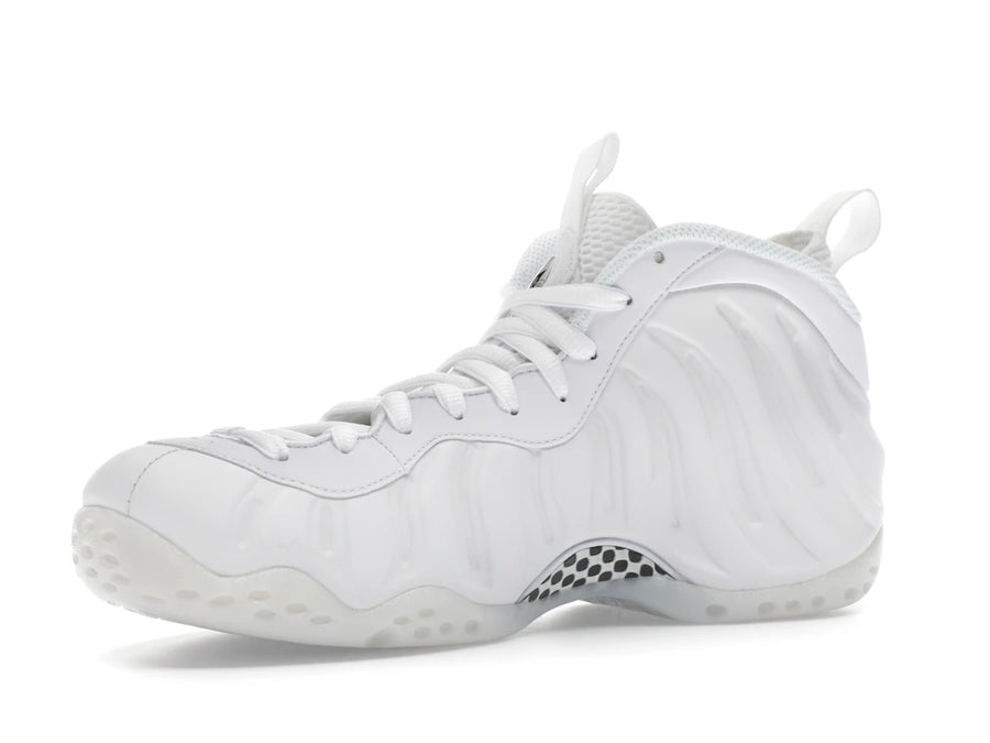 Nike Air Foamposite One Triple Blanc