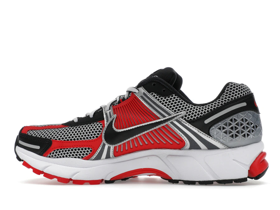 Nike Zoom Vomero 5 Argent Métallisé Rouge Universitaire