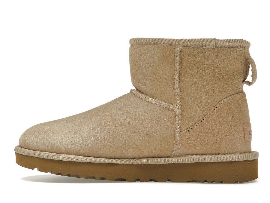 Bottes UGG Classic Mini II couleur sable (femme)