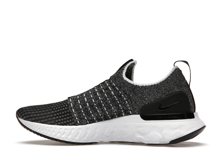 Nike React Phantom Run Flyknit 2 Oreo (Women's)