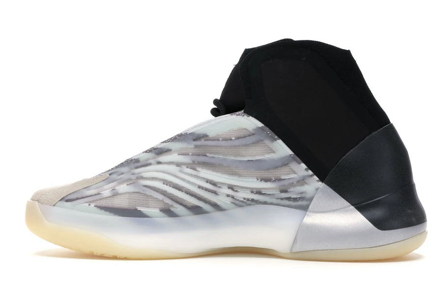 adidas YZY QNTM BSKTBL (modèle de basket-ball de performance)