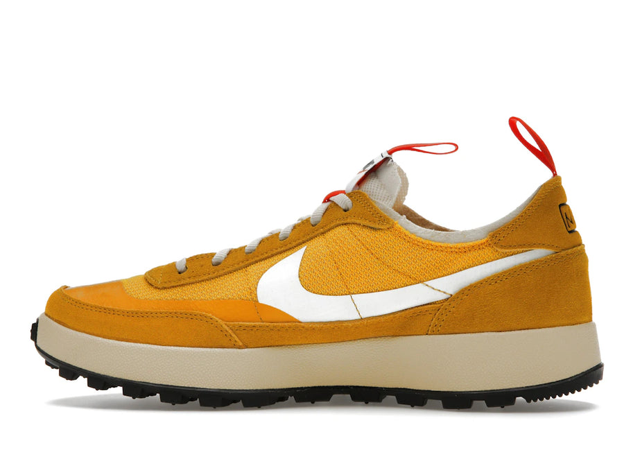Chaussure polyvalente NikeCraft Tom Sachs Archive Dark Sulfur