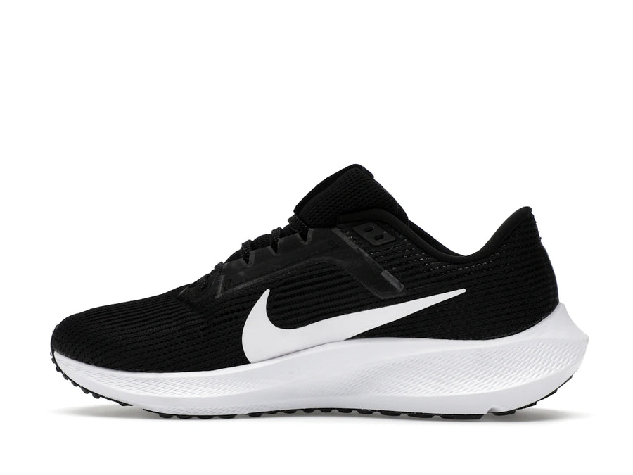 Nike Pegasus 40 Noir et Blanc (Femme)