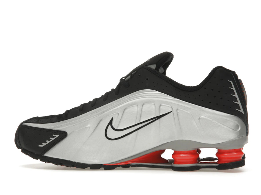 Nike Shox R4 Noir Argent Métallisé (2025)