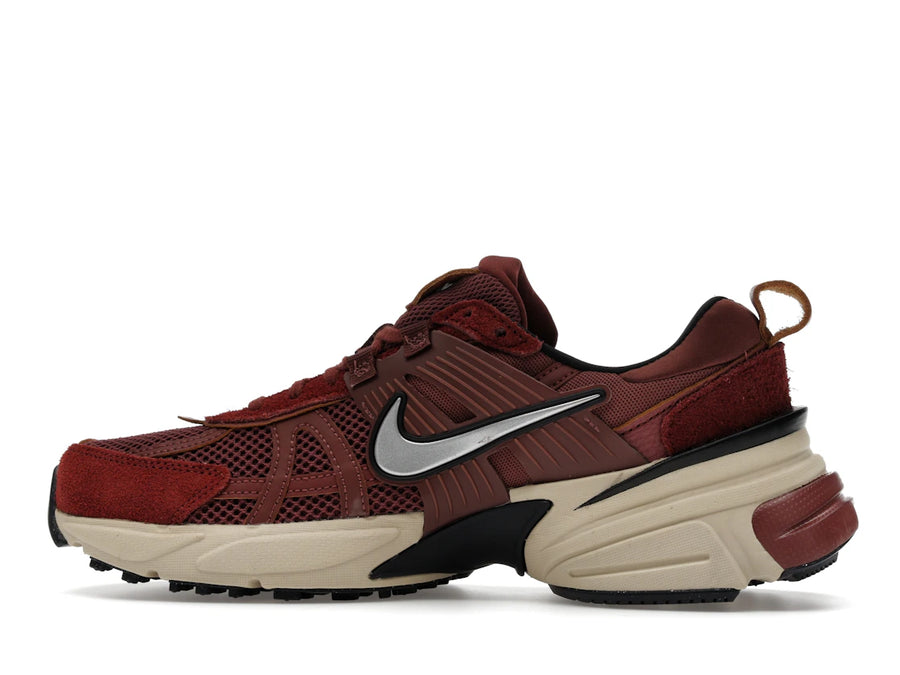 Nike V2K Run Red Sepia Dark Pony (Women's)