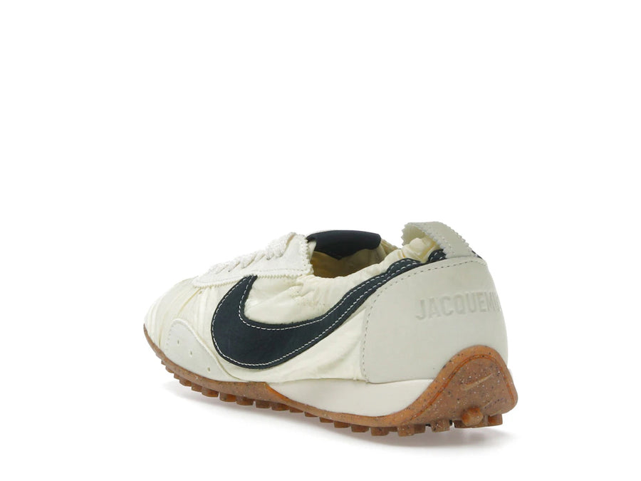 Chaussure Nike Moon SP Jacquemus Alabaster (Femme)