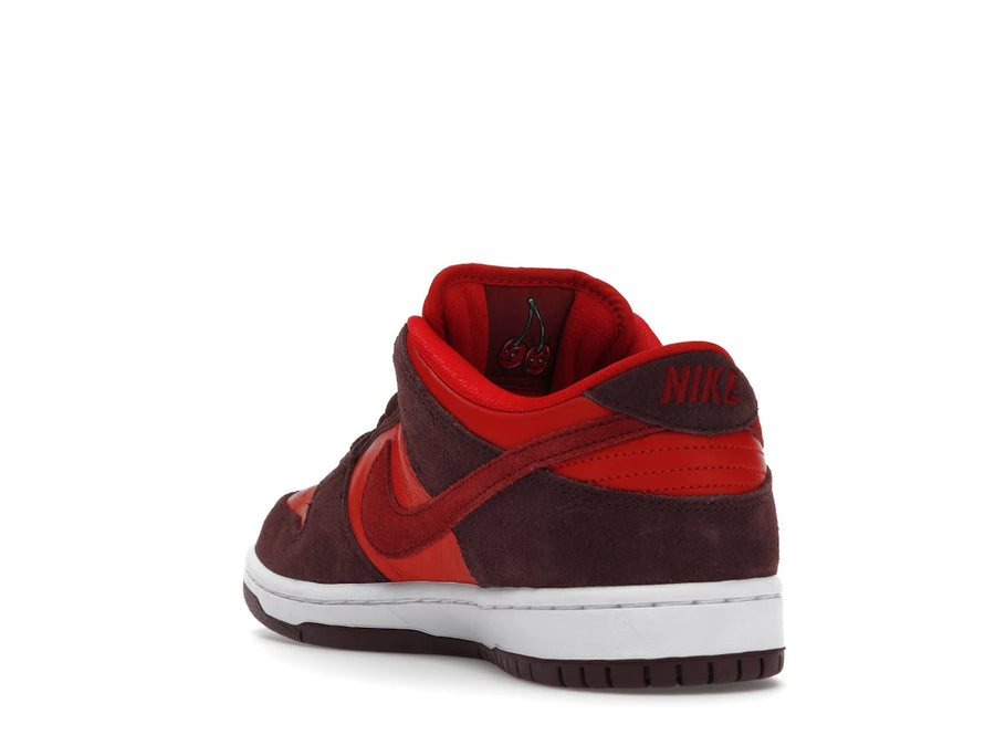 Nike SB Dunk Low Cherry