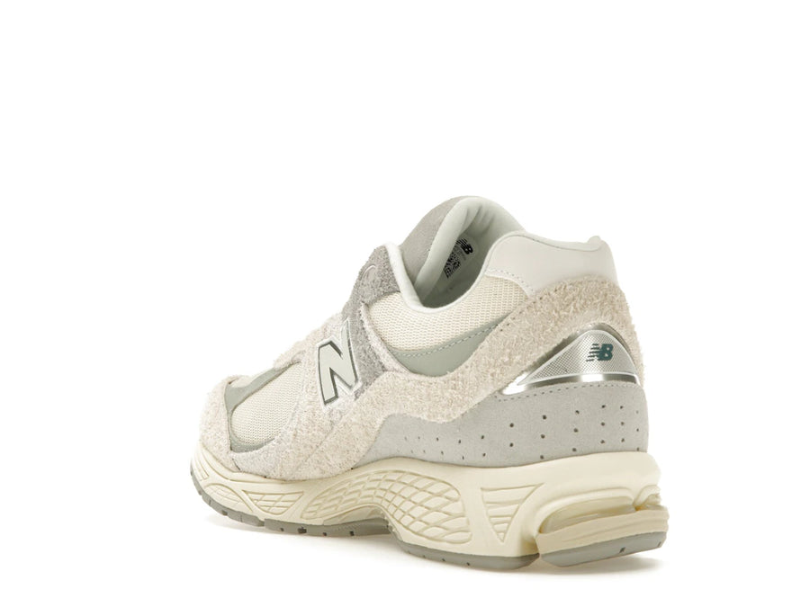 New Balance 2002R Lin