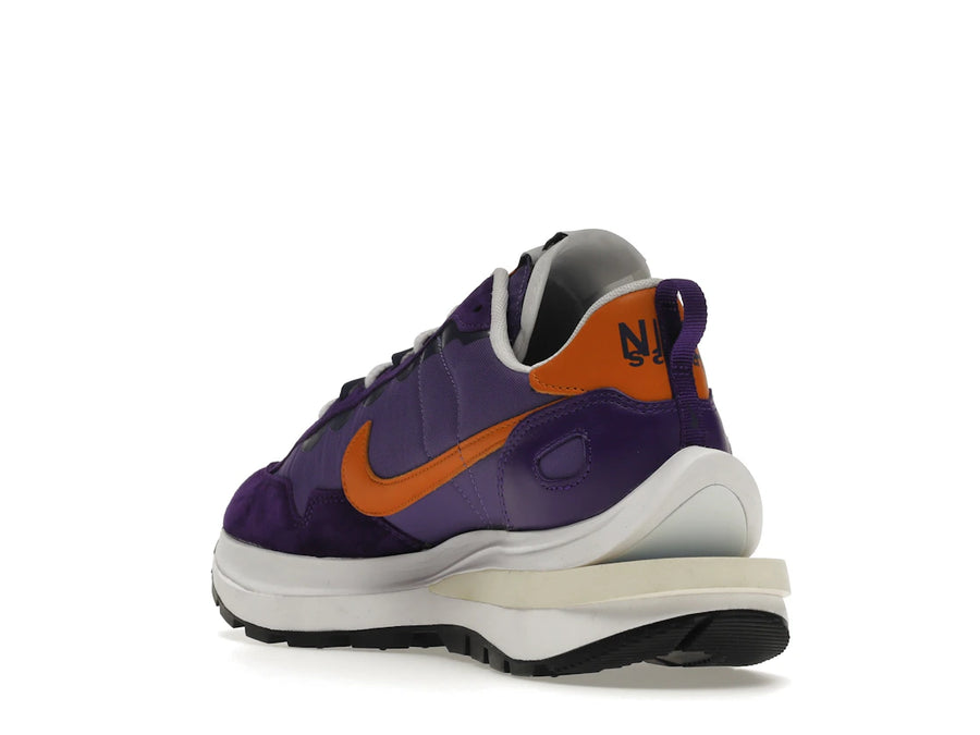 Nike Vaporwaffle sacai Dark Iris