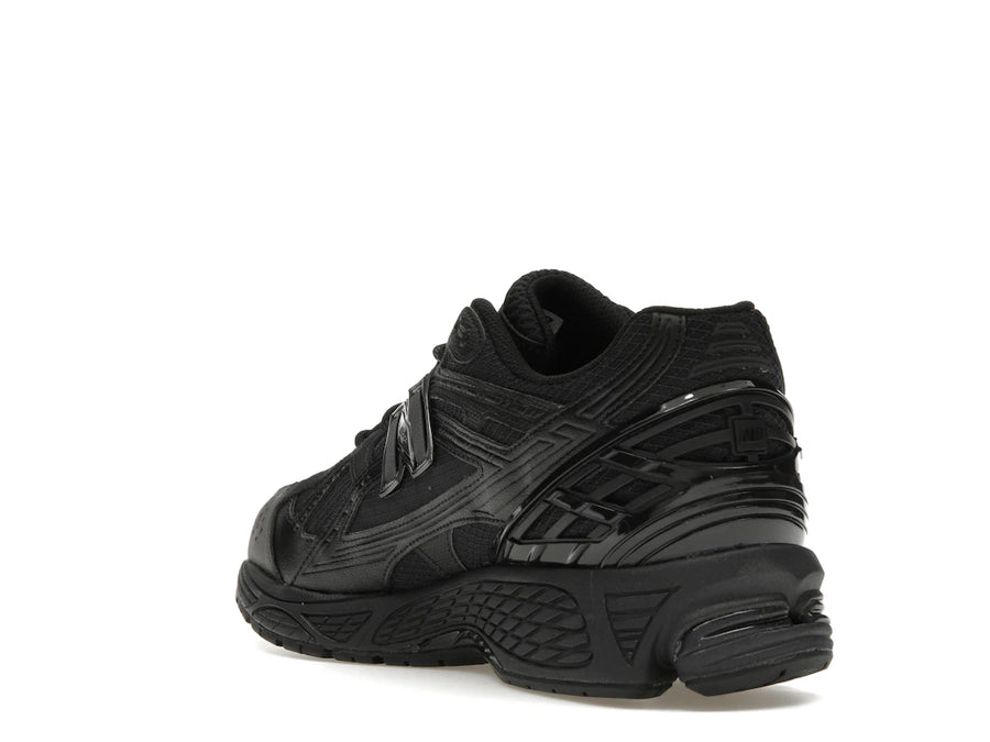 New Balance 1906U Triple Noir