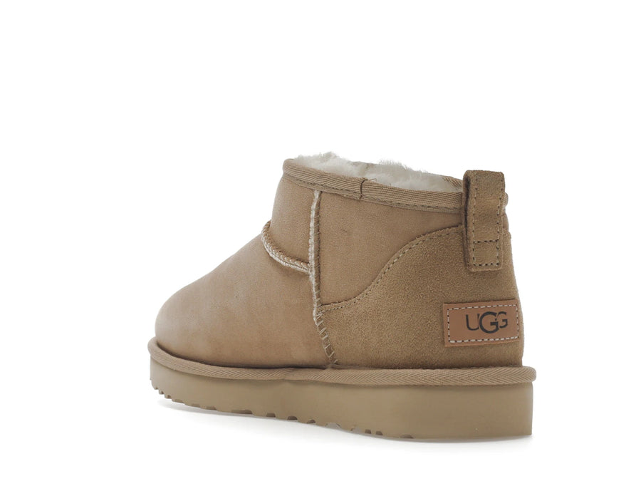 Bottes UGG Classic Ultra Mini couleur sable (Femme)