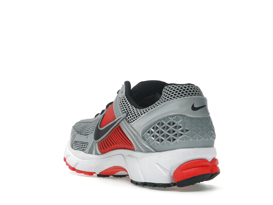 Nike Zoom Vomero 5 Rouge vif Argent métallisé