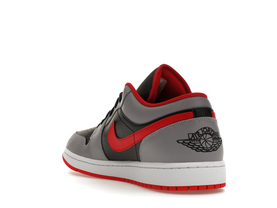 Jordan 1 Low Noir Gris fumé clair Rouge gym