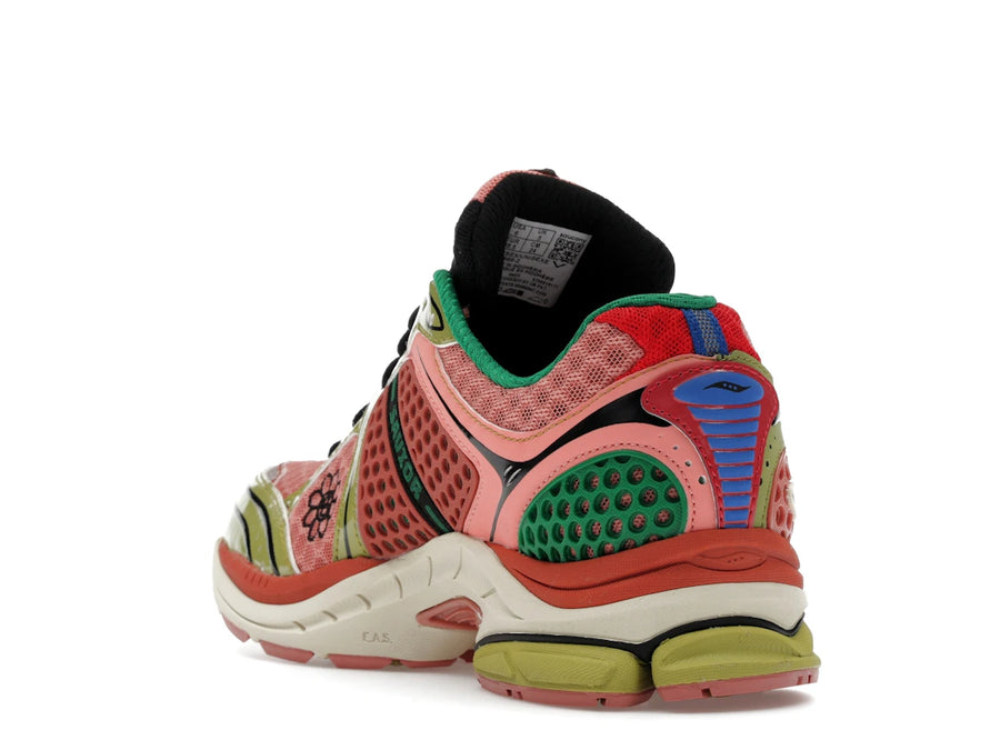 Conseils Saucony ProGrid Triumph 4 Jae : Fleurs qui poussent à Uptown Virginia Creeper