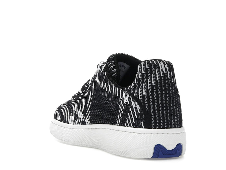 Baskets Burberry à carreaux en maille noire et blanche