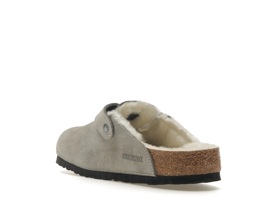 Birkenstock Boston en daim et peau lainée, couleur pierre