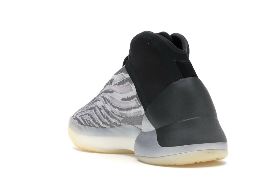 adidas Yeezy QNTM (Modèle Lifestyle)