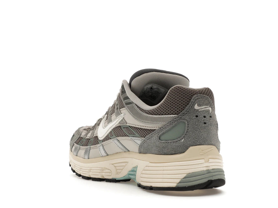Nike P-6000 Étain plat