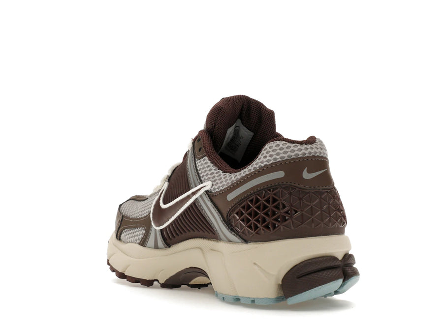 Nike Zoom Vomero 5 Earth Fossil (Femme)