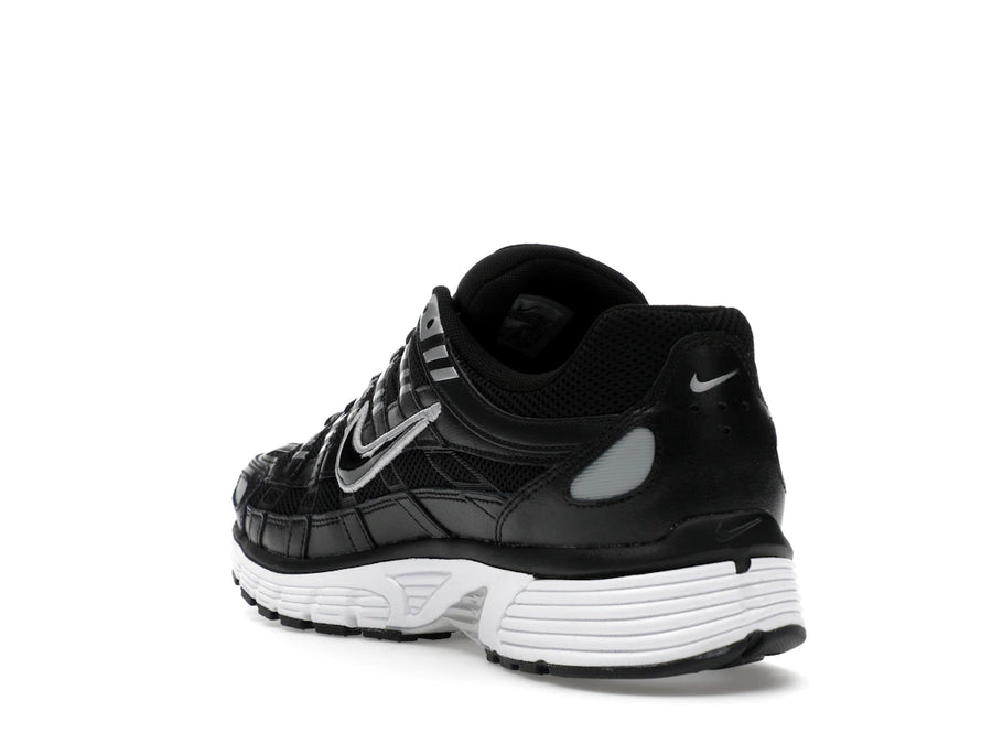 Nike P-6000 Noir Blanc Argent Métallisé