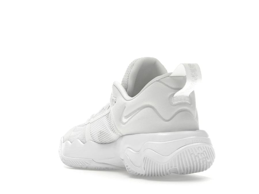 Nike Giannis Immortality 3 Triple Blanc