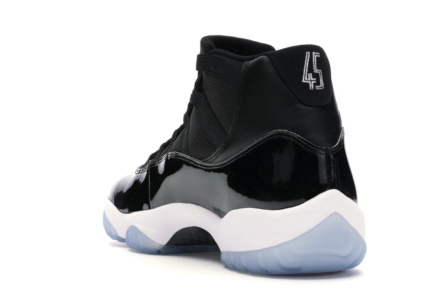 Jordan 11 Retro Space Jam (2016)